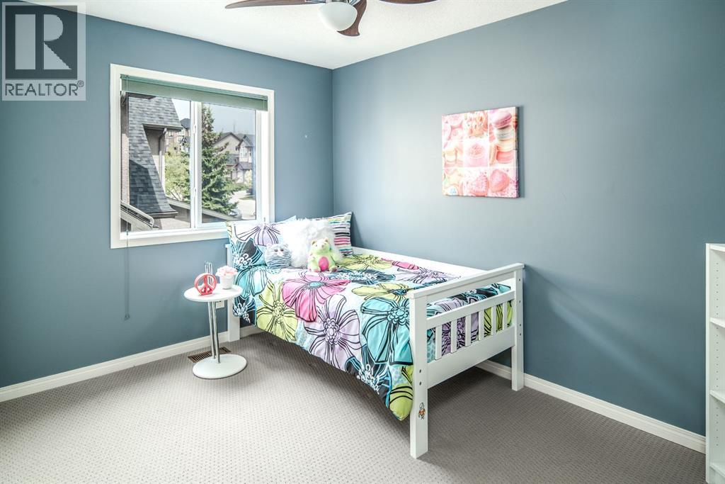 Single Family House for Sale in  Aspen Stone Road SW Aspen Woods Calgary 