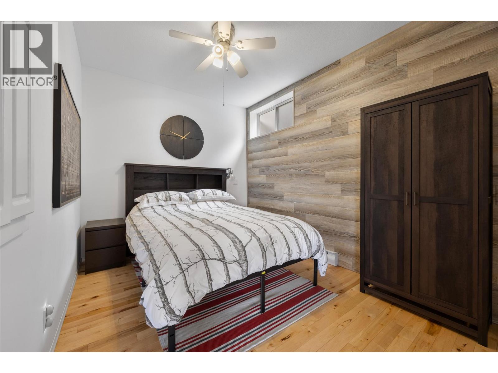 1B 3935 Eagle Bay Road, Eagle Bay