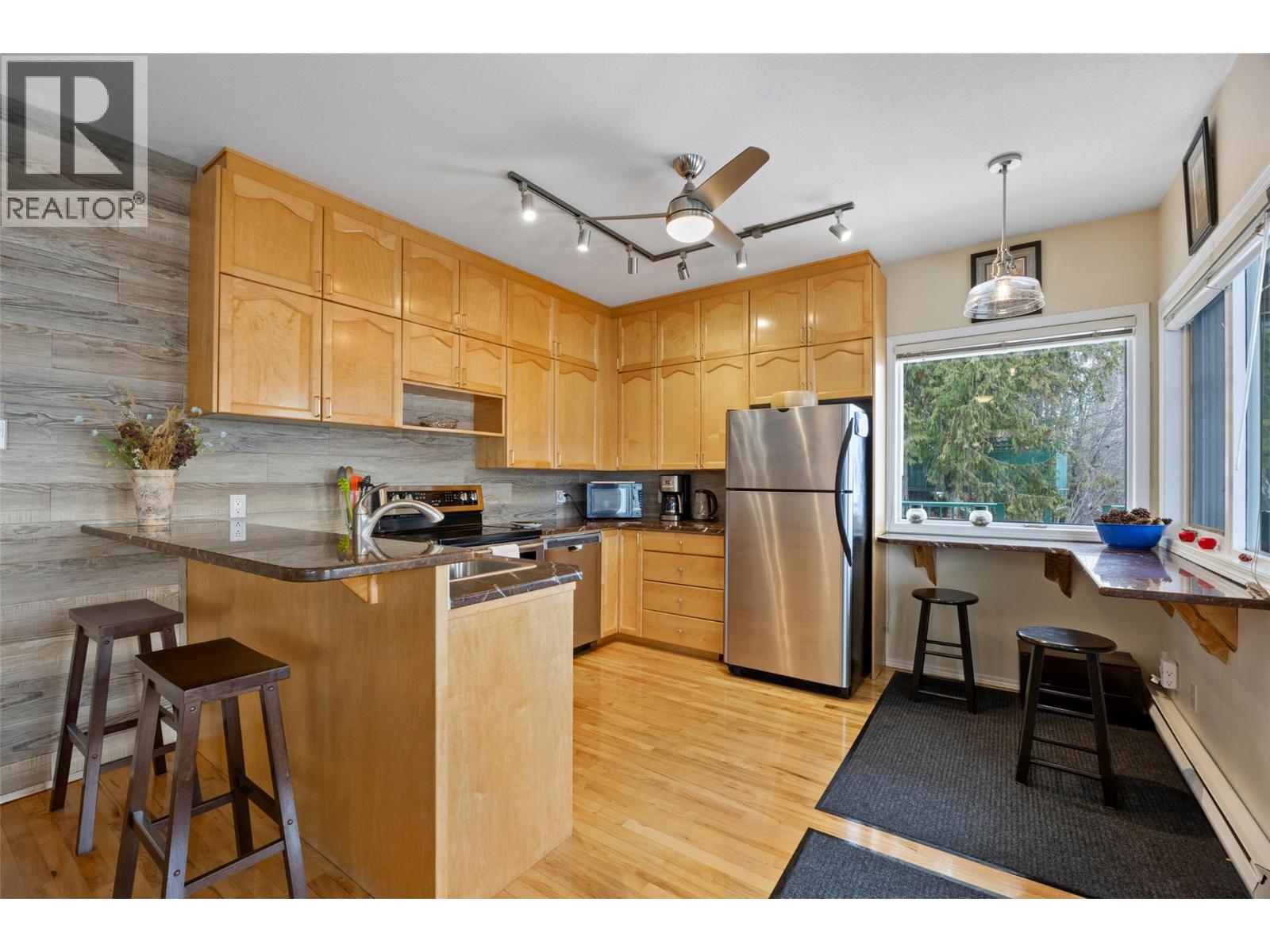 1B 3935 Eagle Bay Road, Eagle Bay