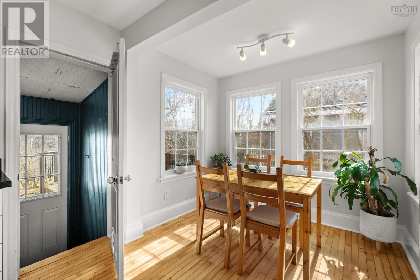 Property 32 of 33 of 3 Chestnut Lane