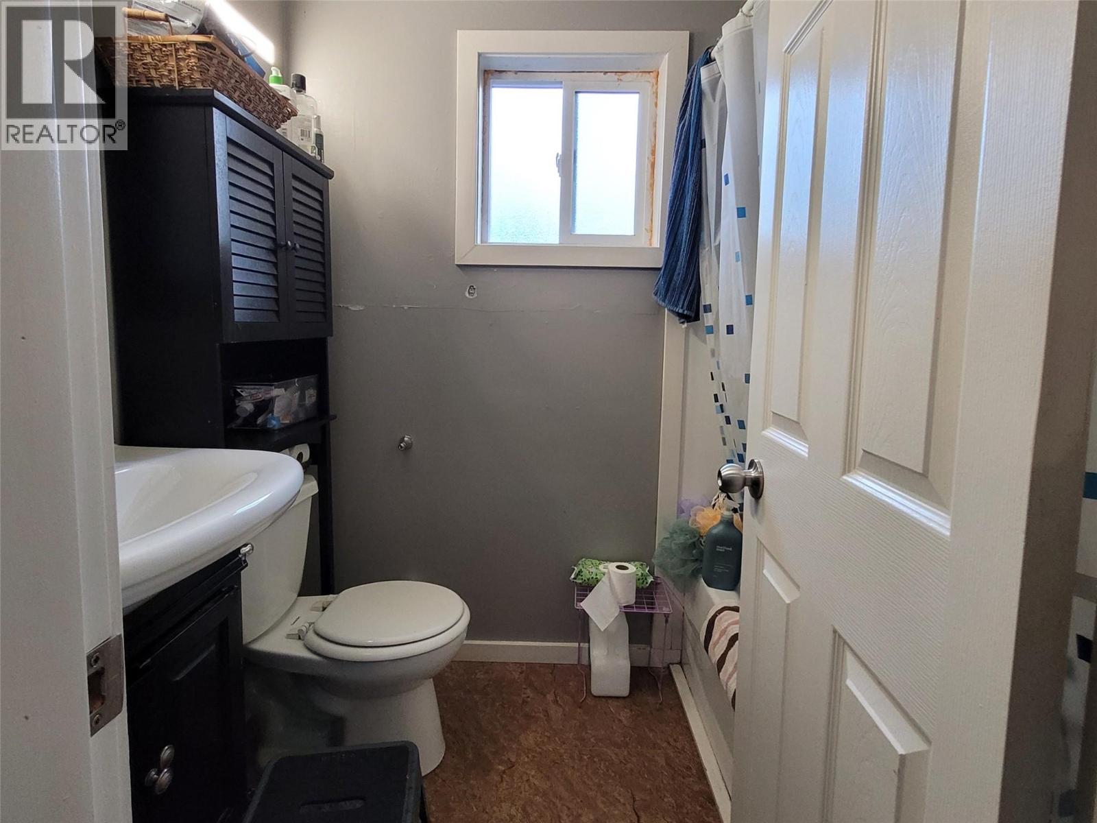 15 LODGE Drive - 36