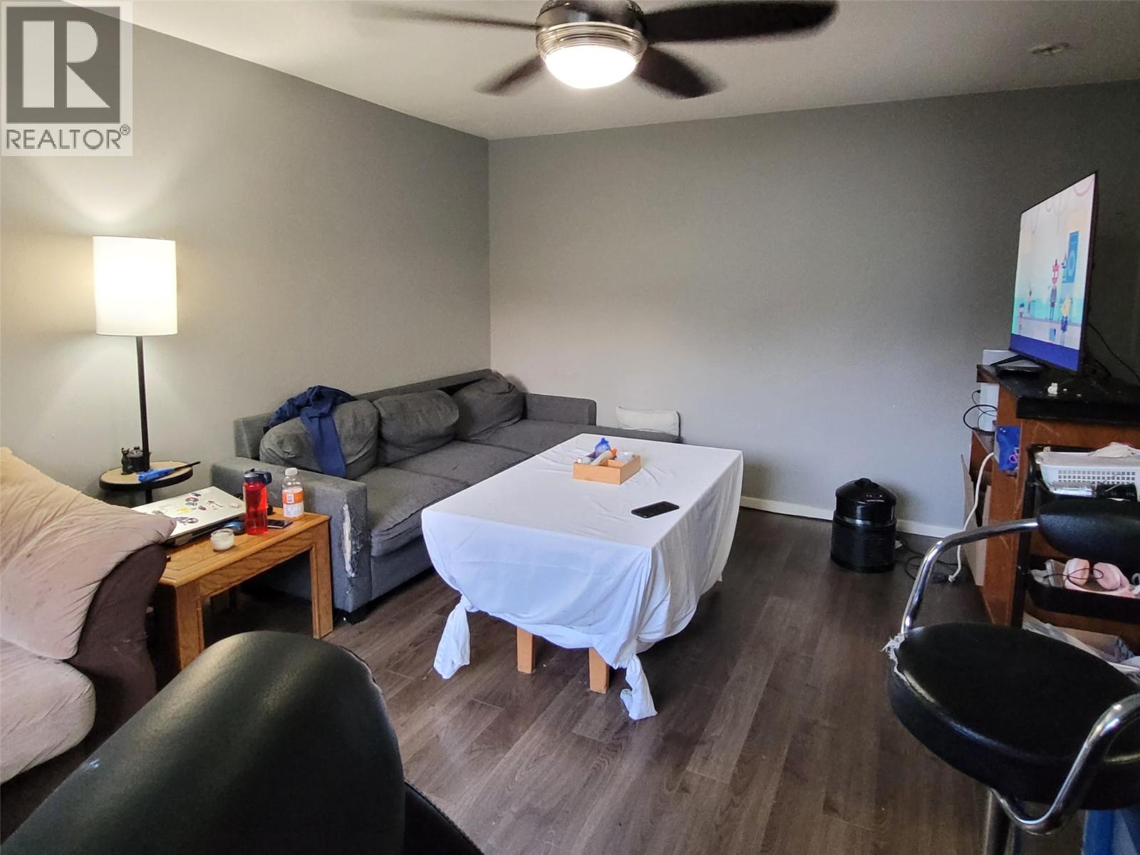 15 LODGE Drive - 30