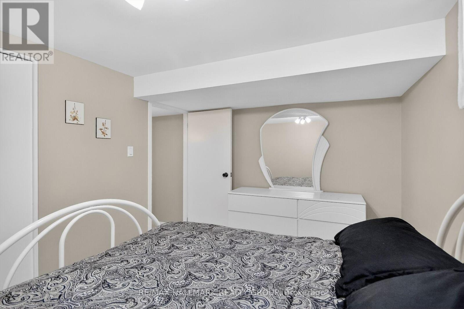 80 MAITLAND STREET — photo 30