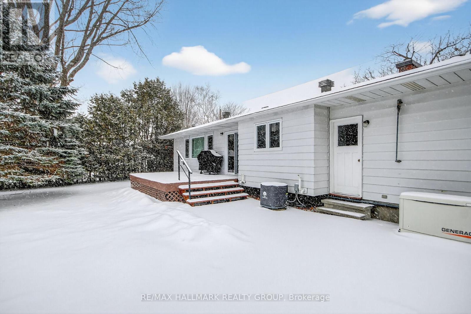 80 MAITLAND STREET — photo 34