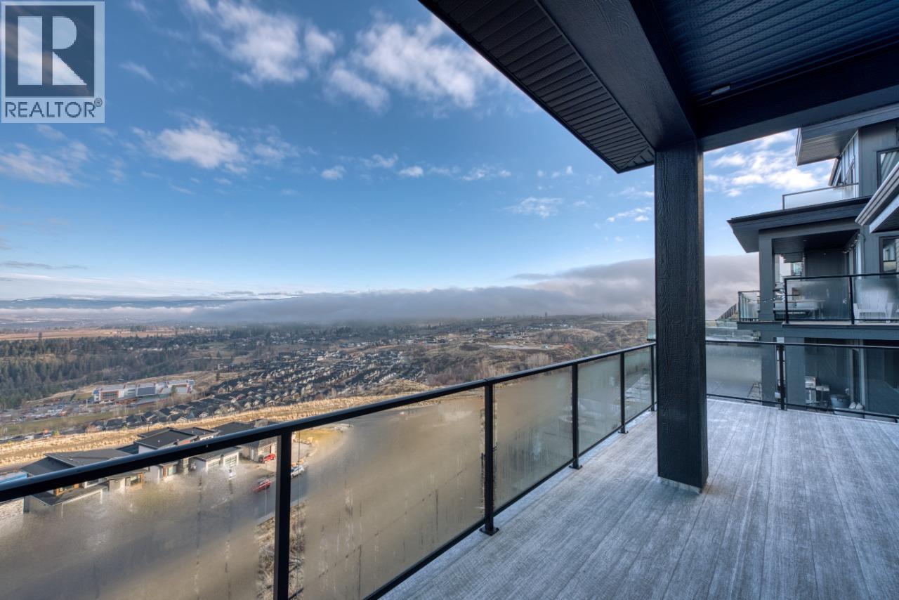  1030 Emslie Street, Kelowna