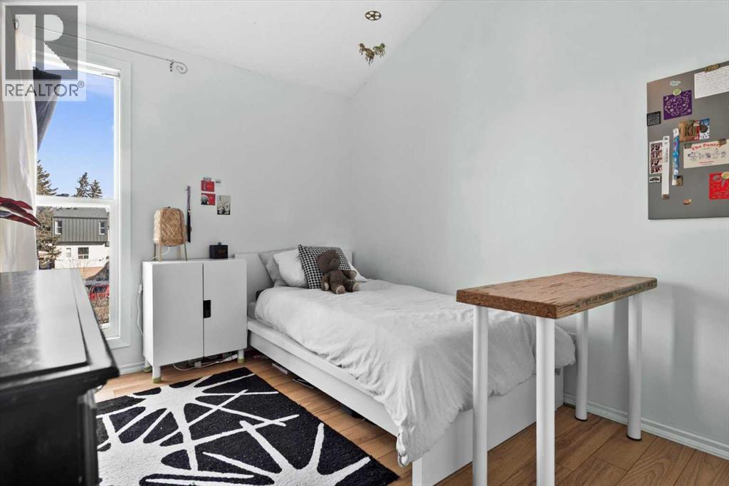 Single Family House 5 Level for Sale in  Brae Glen Lane SW Braeside Calgary 