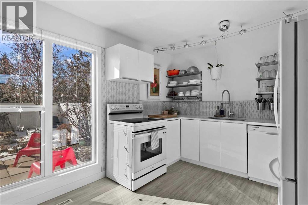 Single Family House 5 Level for Sale in  Brae Glen Lane SW Braeside Calgary 