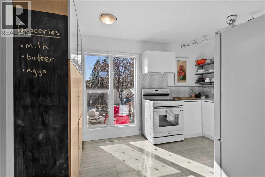 Single Family House 5 Level for Sale in  Brae Glen Lane SW Braeside Calgary 