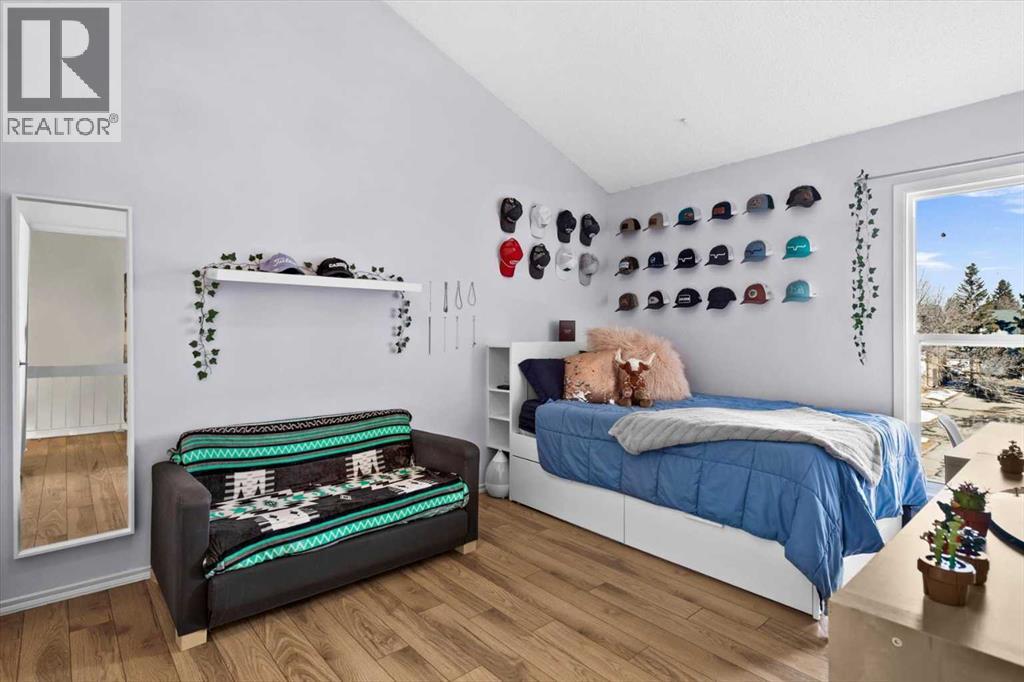 Single Family House 5 Level for Sale in  Brae Glen Lane SW Braeside Calgary 