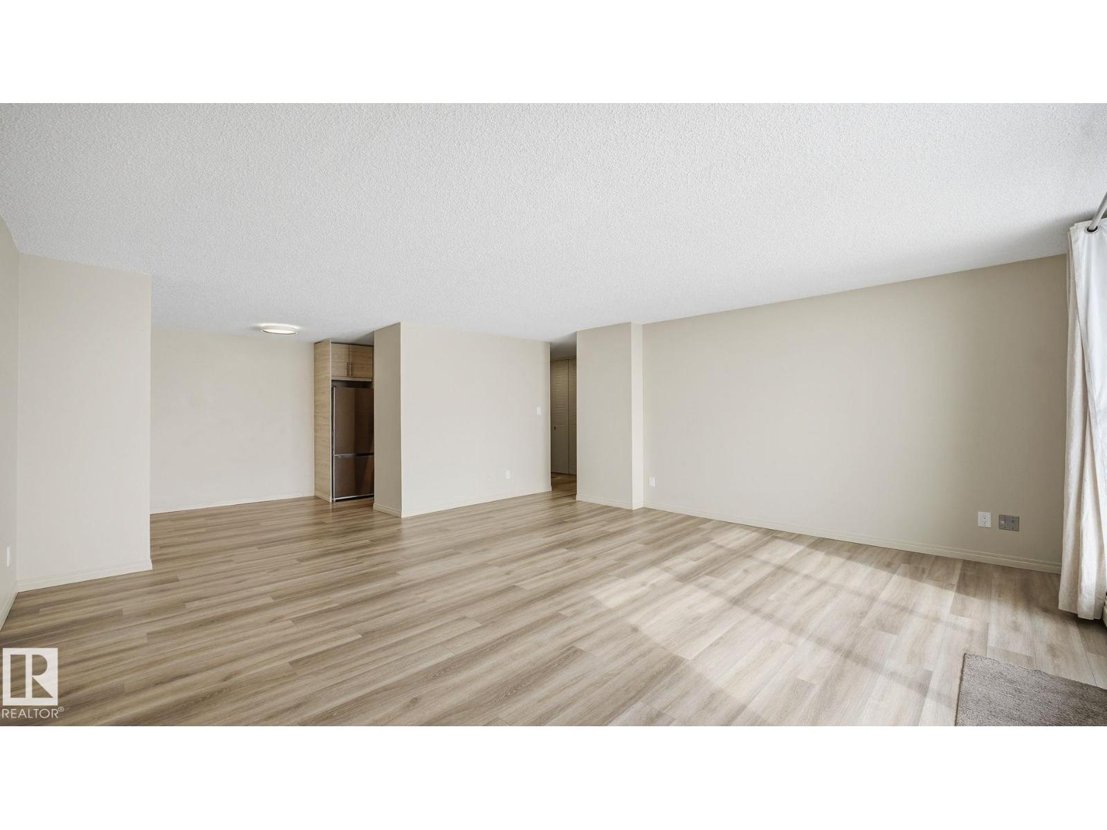 #406 12121 JASPER AV NW - 15