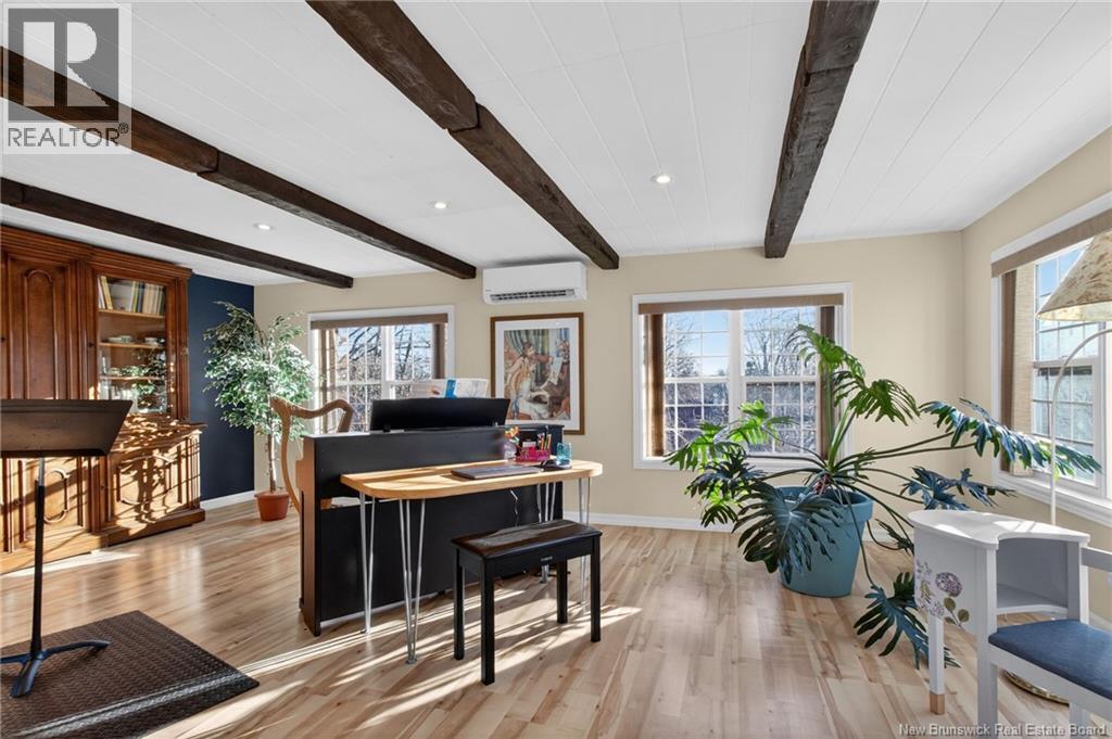 426 BLYTHWOOD AVENUE - 23