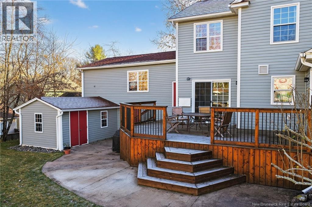 426 BLYTHWOOD AVENUE - 4