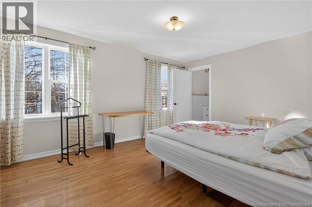 426 BLYTHWOOD AVENUE - 29