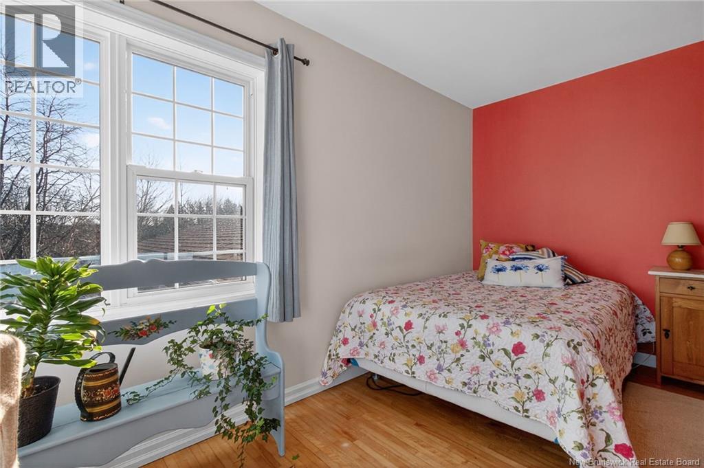 426 BLYTHWOOD AVENUE - 36