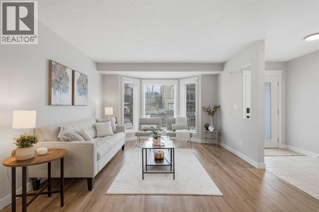 Single Family House for Sale in   Avenue NW Parkdale Calgary 