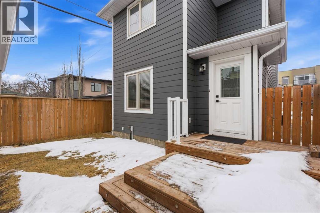 Single Family House for Sale in   Avenue NW Parkdale Calgary 