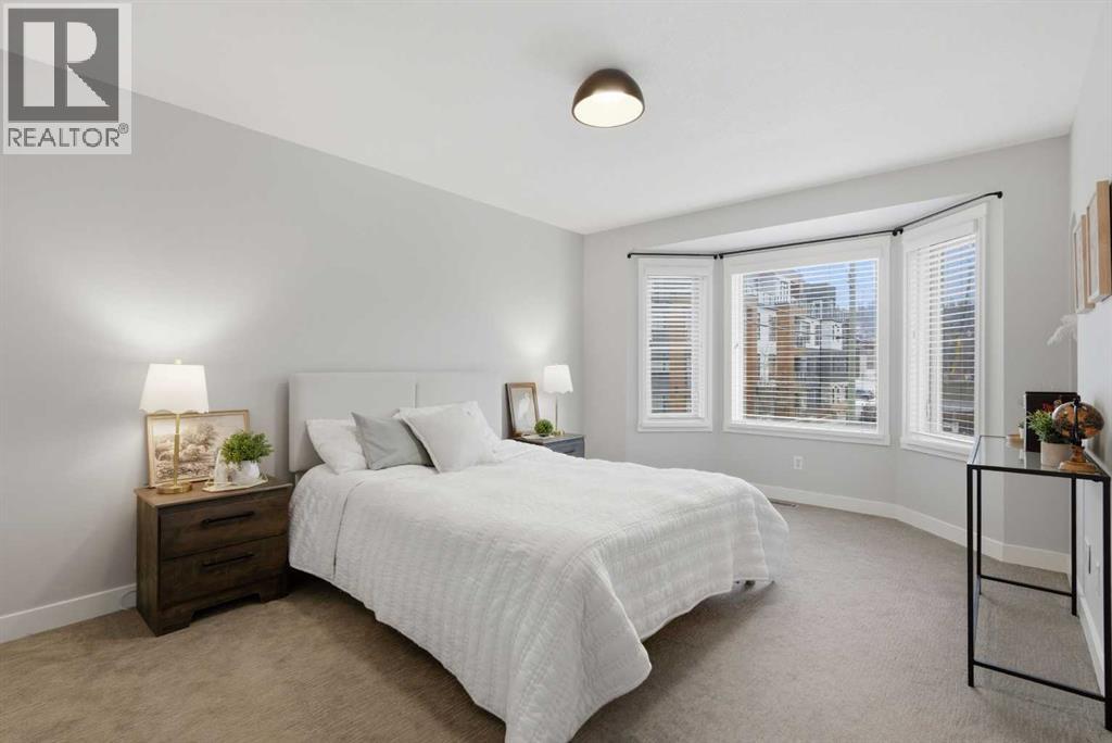 Single Family House for Sale in   Avenue NW Parkdale Calgary 