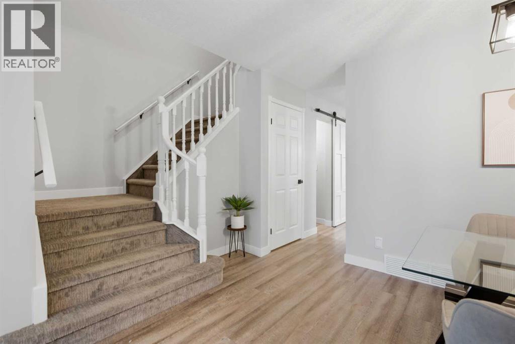 Single Family House for Sale in   Avenue NW Parkdale Calgary 