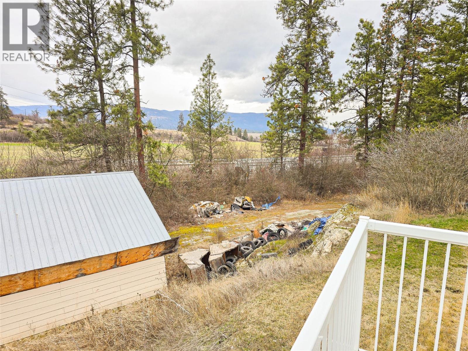  327 97A Highway, Spallumcheen