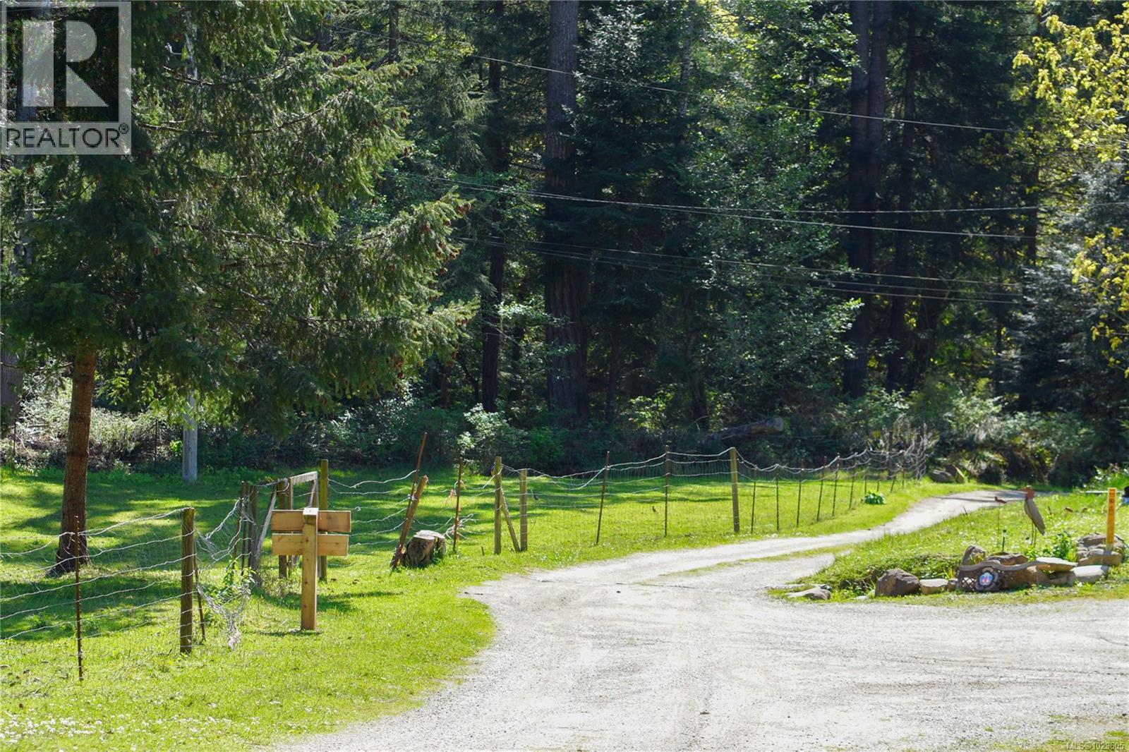  1279 Fulford-Ganges Road, Salt Spring