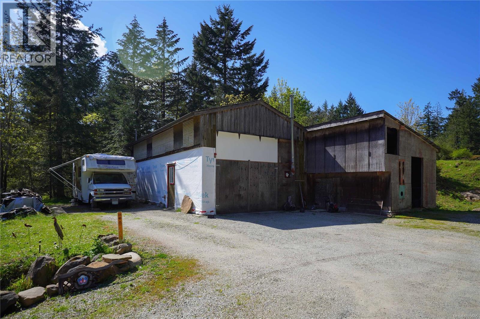  1279 Fulford-Ganges Road, Salt Spring