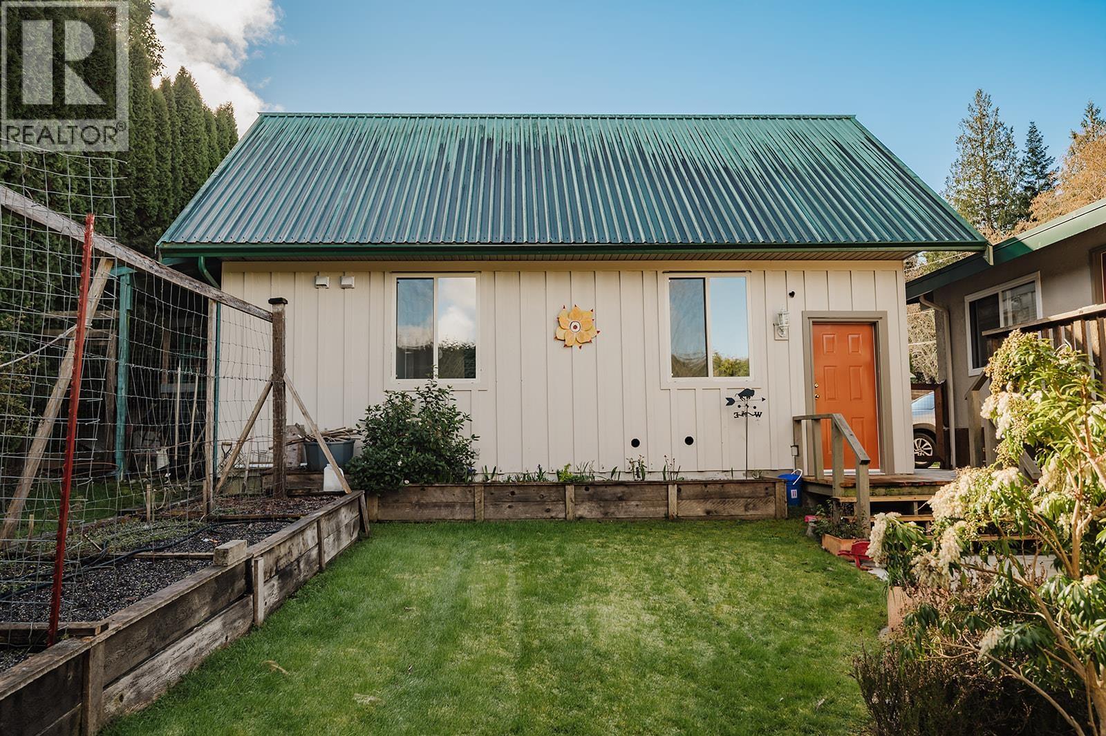 12732 WARNOCK ROAD, Madeira Park