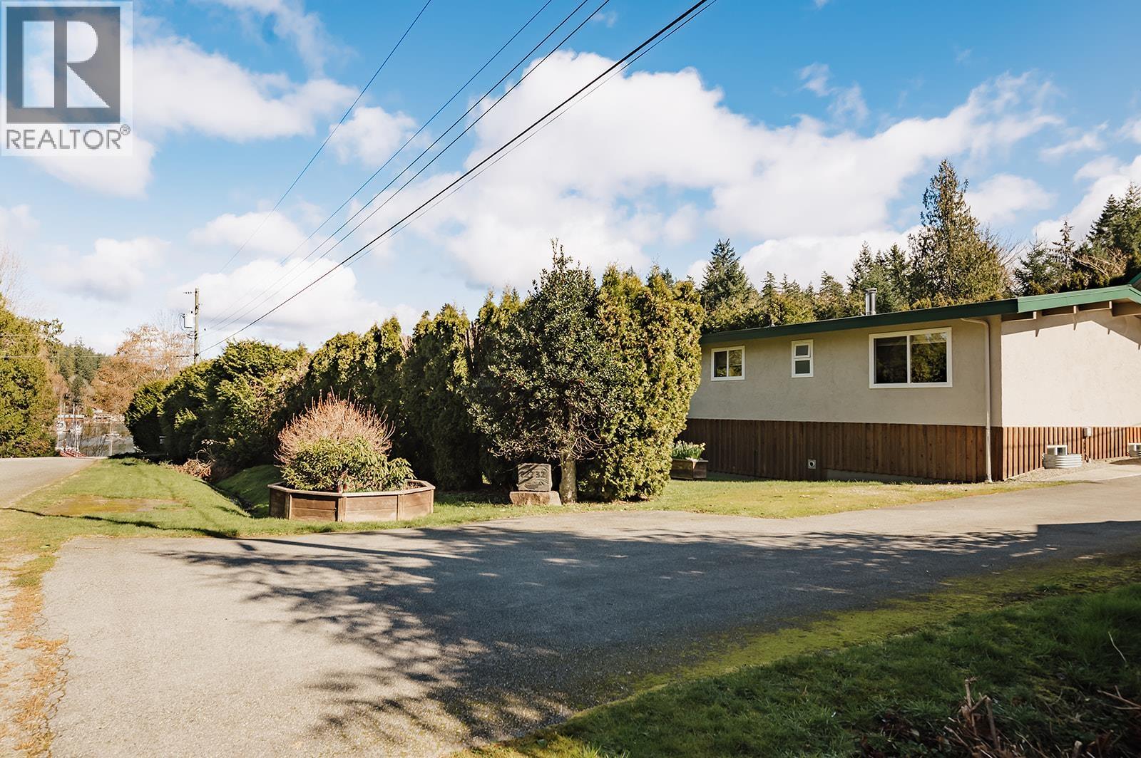 12732 WARNOCK ROAD, Madeira Park