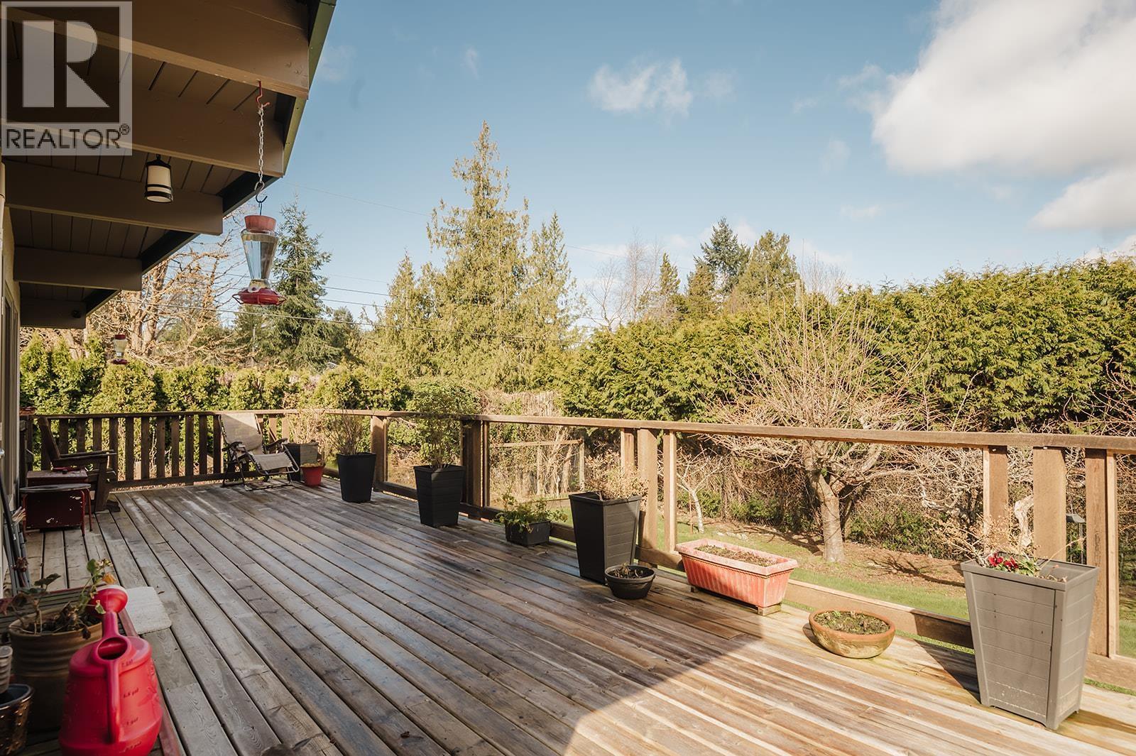 12732 WARNOCK ROAD, Madeira Park