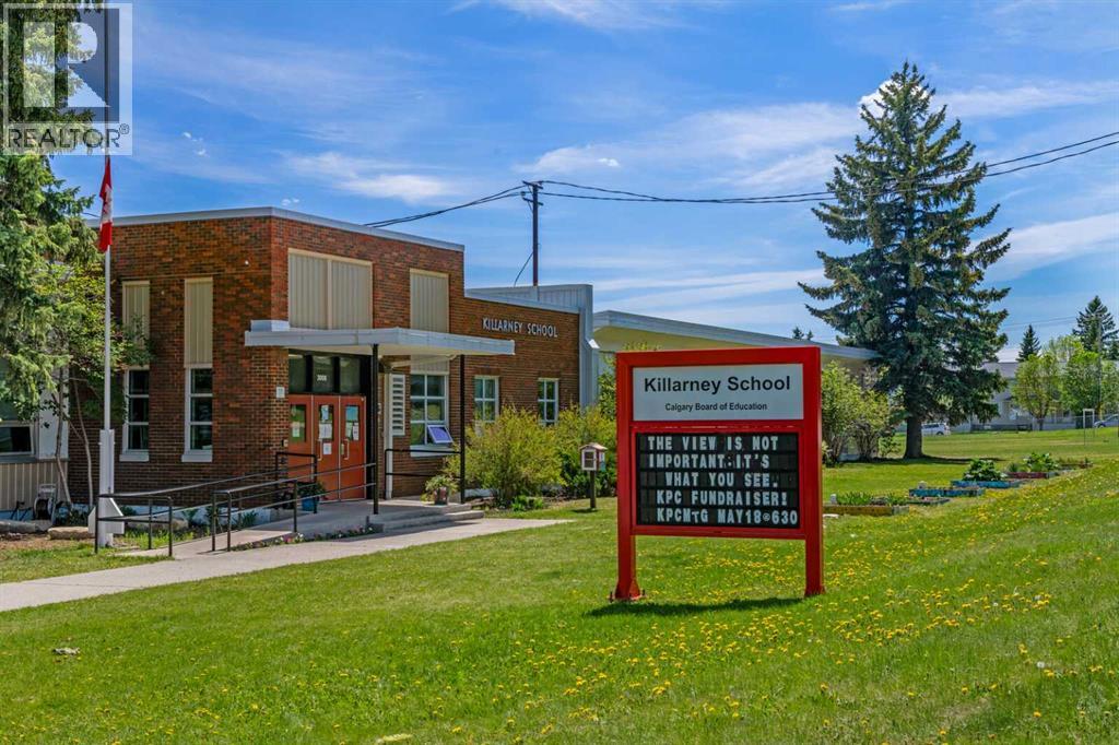 Single Family House for Sale in   Street SW Killarney/Glengarry Calgary 