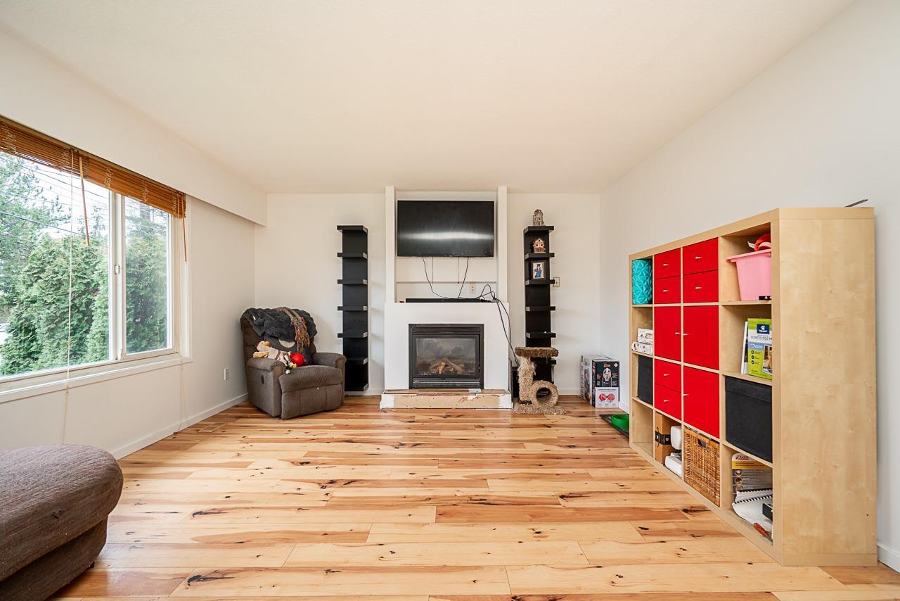 2995 268A Street - photo 2