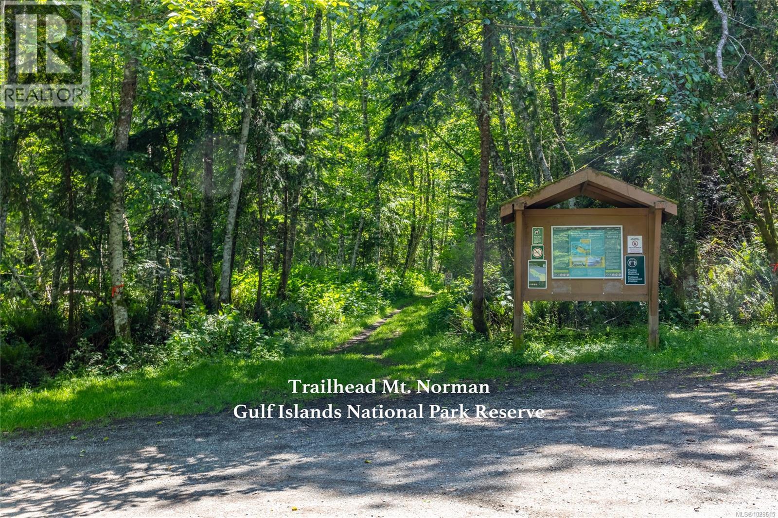  9825 Canal Road, Pender Island