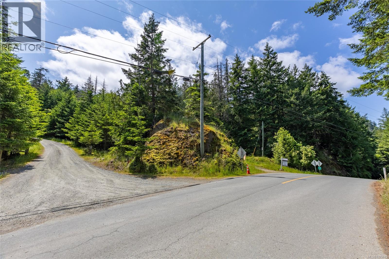  9825 Canal Road, Pender Island