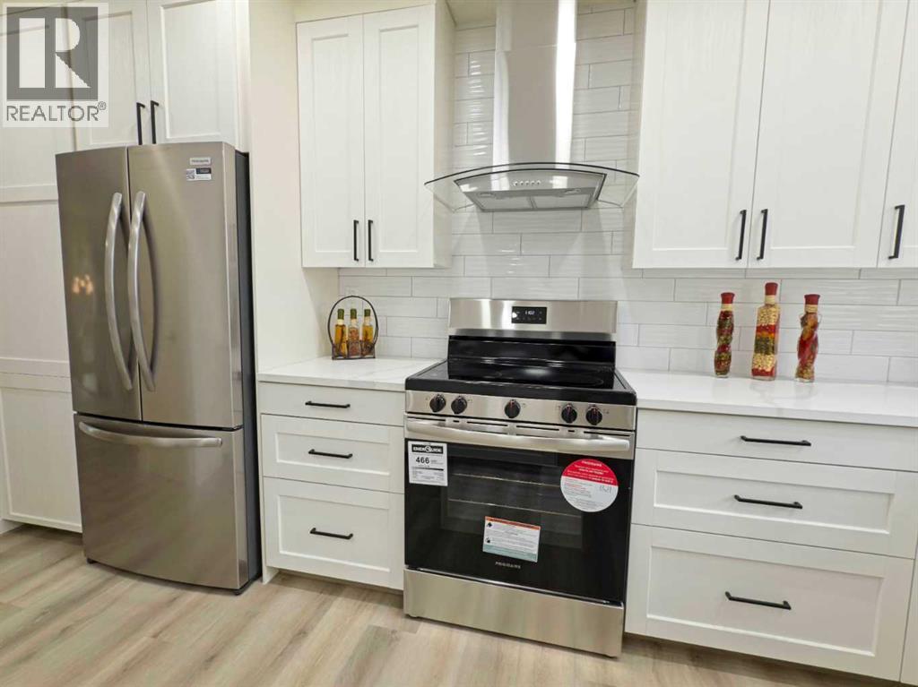 Single Family House Bi-level for Sale in   Street NW Silver Springs Calgary 