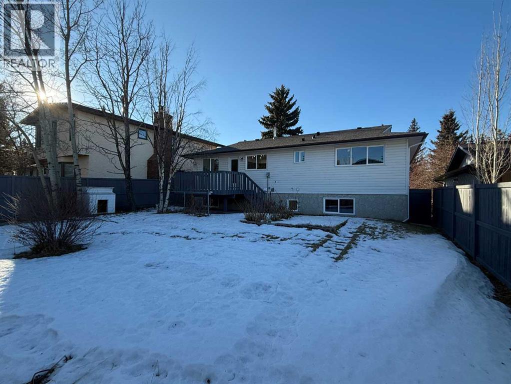 Single Family House Bi-level for Sale in   Street NW Silver Springs Calgary 