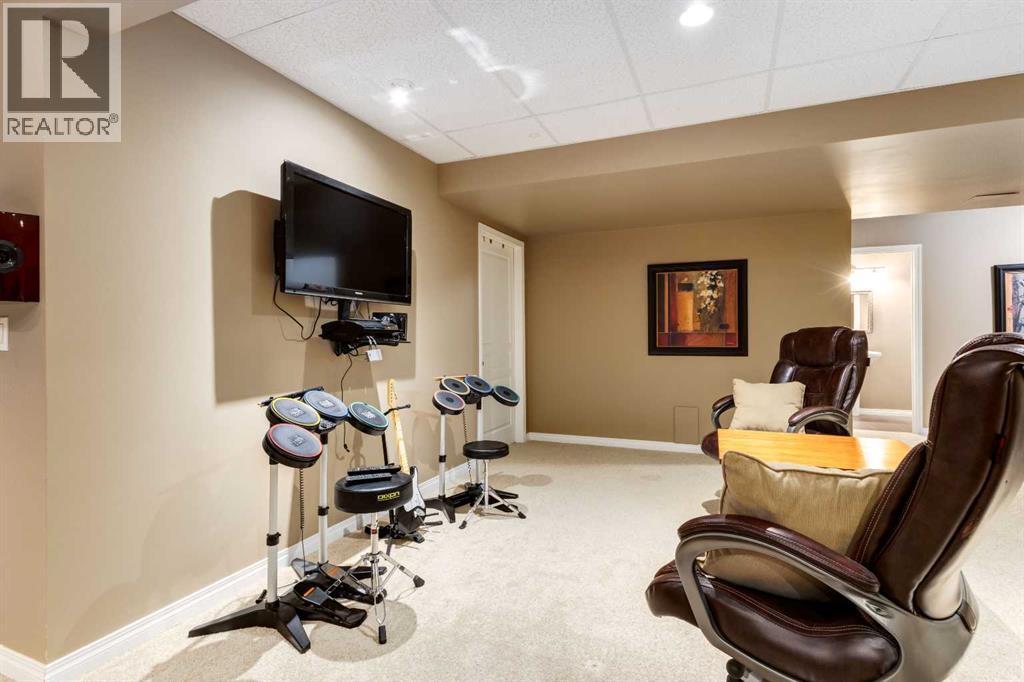 Single Family House for Sale in  Valley Ridge Boulevard NW Valley Ridge Calgary 