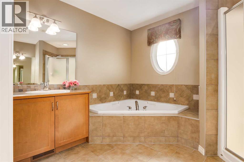 Single Family House for Sale in  Valley Ridge Boulevard NW Valley Ridge Calgary 