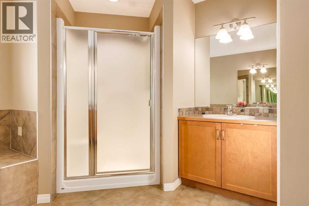 Single Family House for Sale in  Valley Ridge Boulevard NW Valley Ridge Calgary 