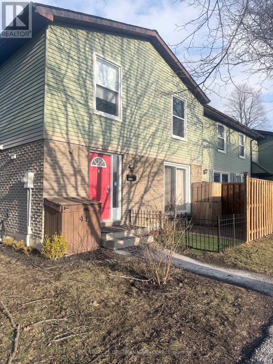 44 - 70 FIDDLERS GREEN ROAD