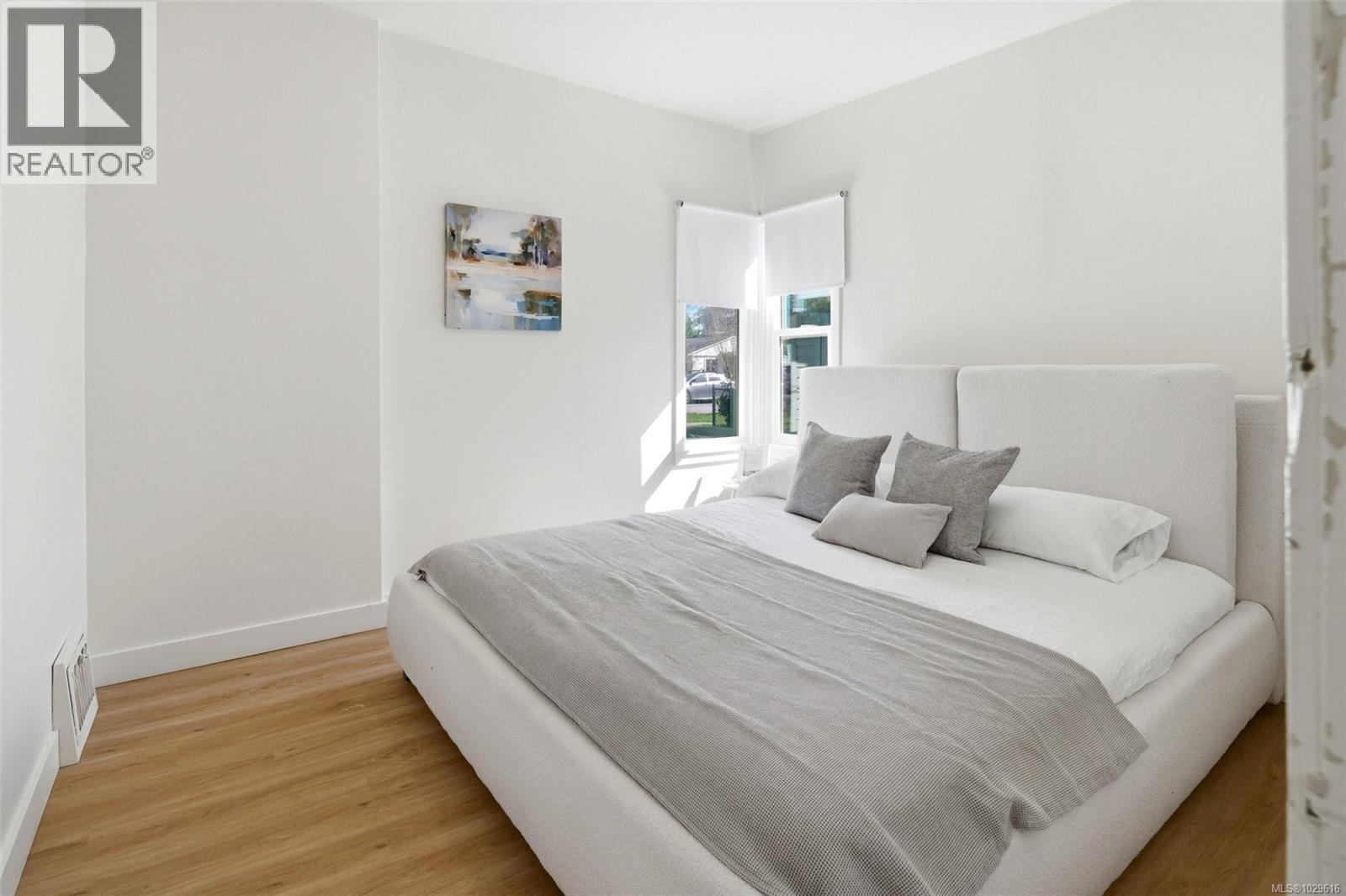  3166 Alder Street, Victoria