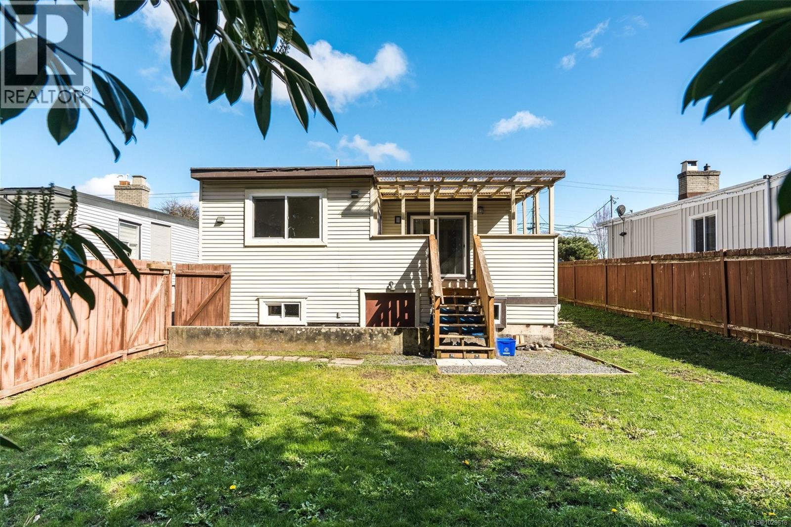  3166 Alder Street, Victoria