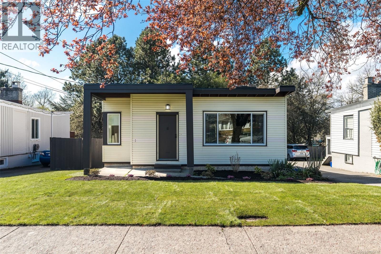  3166 Alder Street, Victoria