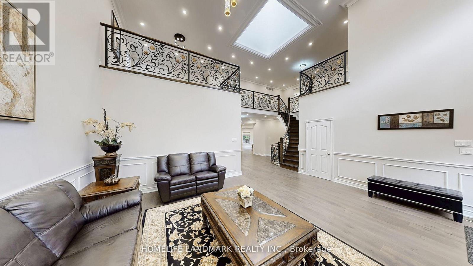 16 CRESCENTVIEW ROAD - 3