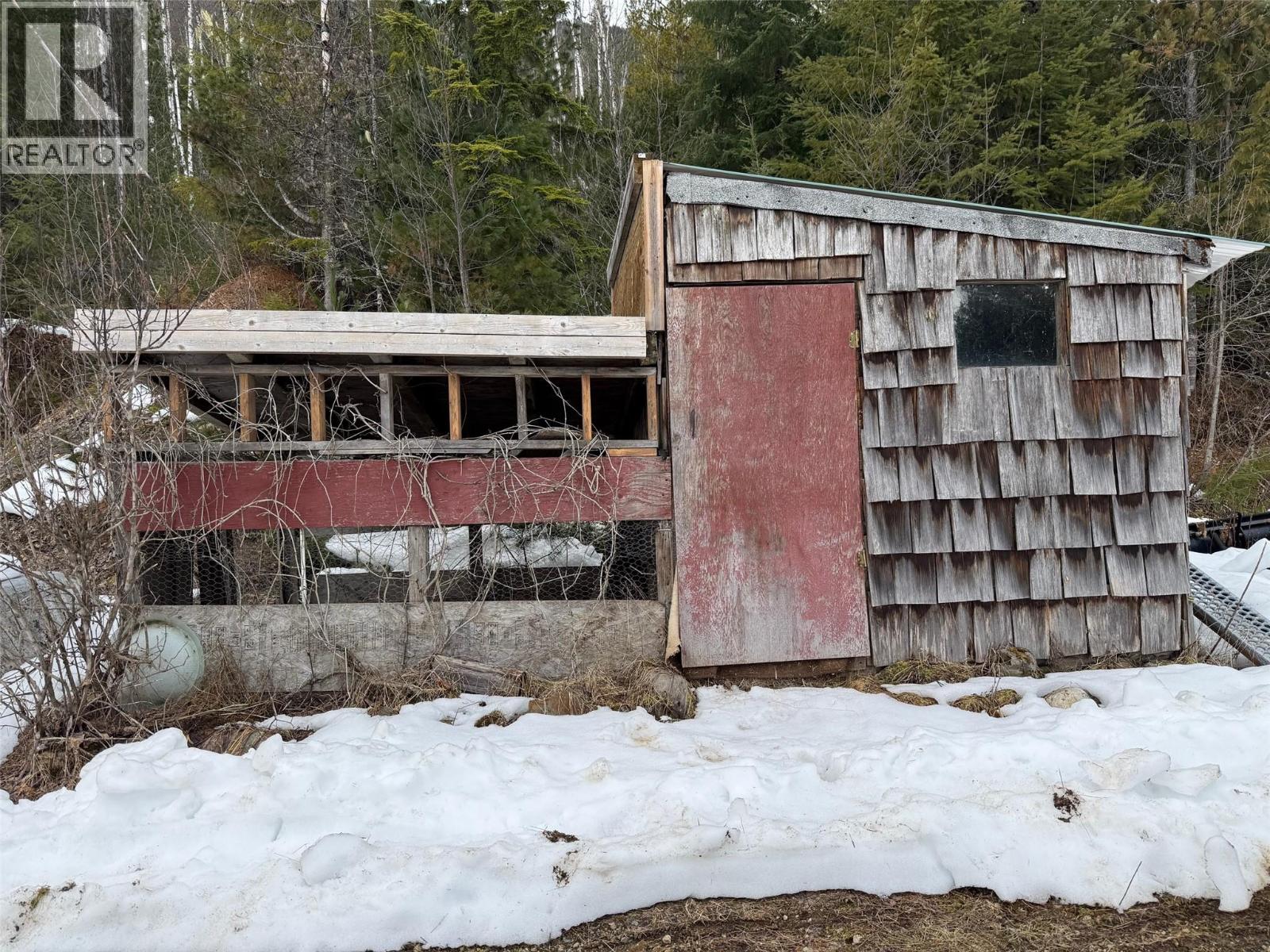 12595 Adams Lake West Forest Service Road, Adams Lake