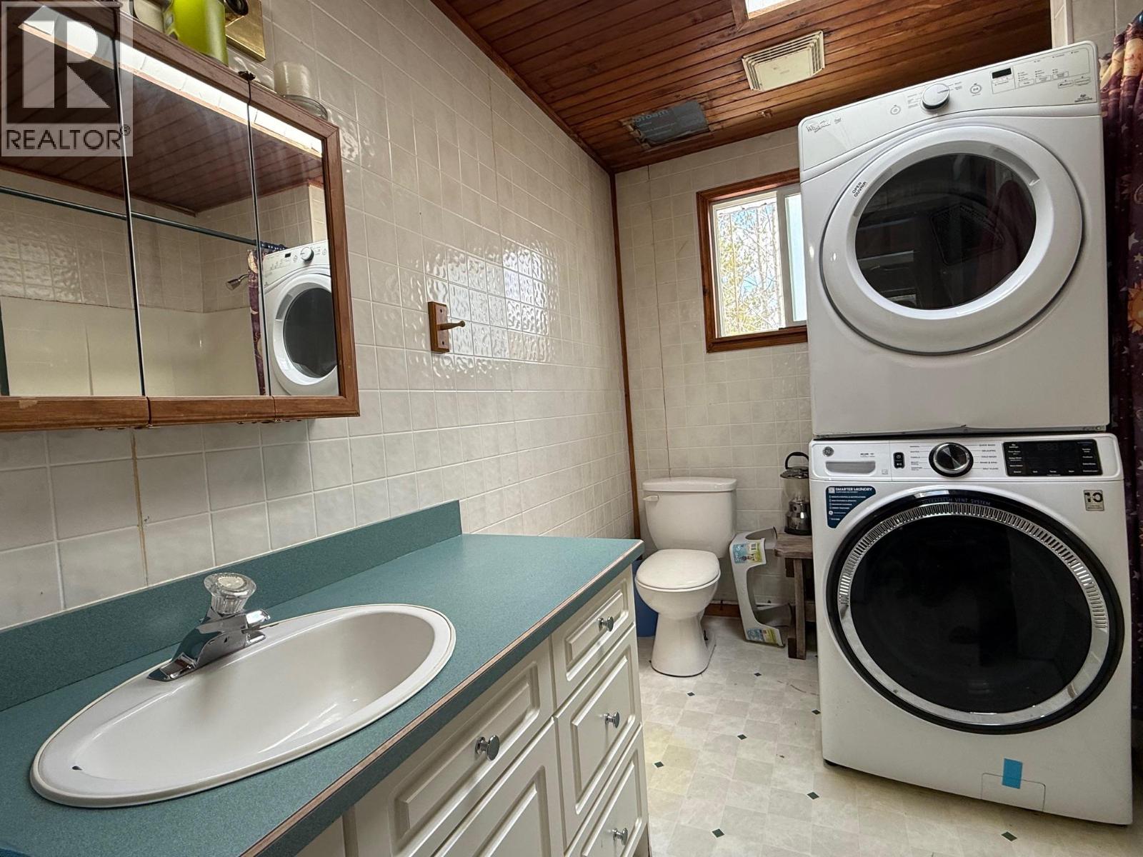 12595 Adams Lake West Forest Service Road, Adams Lake