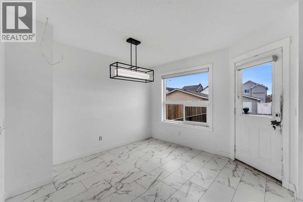 Single Family House for Sale in  Taradale Drive NE Taradale Calgary 