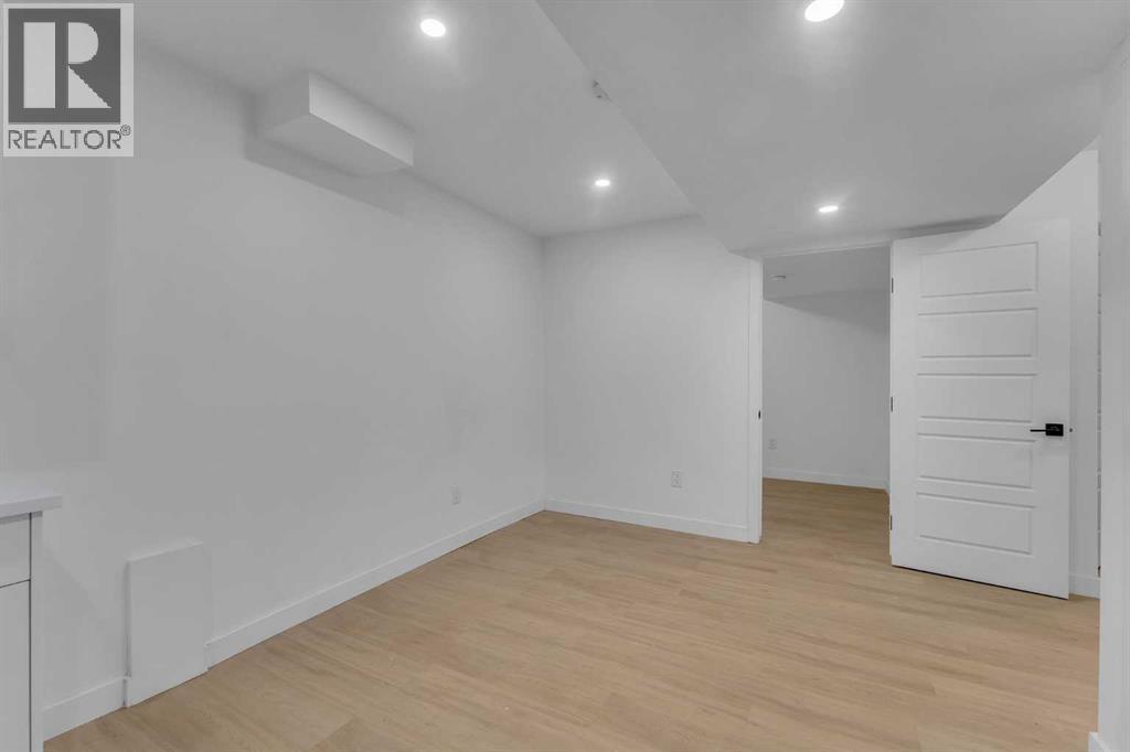 Single Family House for Sale in  Taradale Drive NE Taradale Calgary 