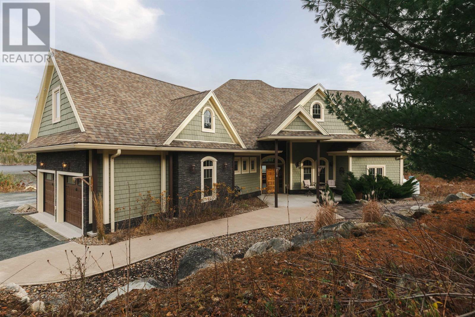 Property 35 of 49 of 129 Champagne Lane