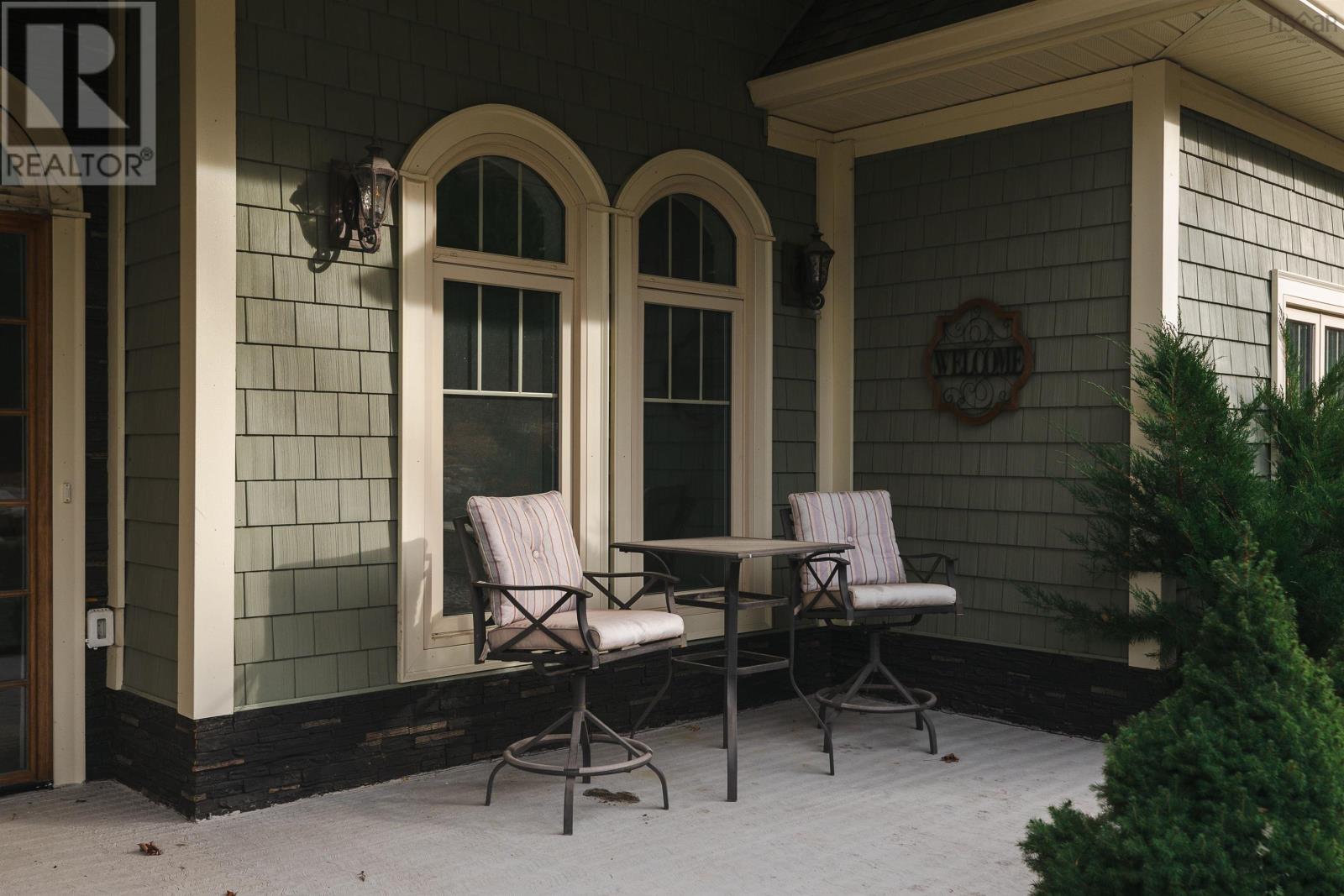 Property 21 of 49 of 129 Champagne Lane