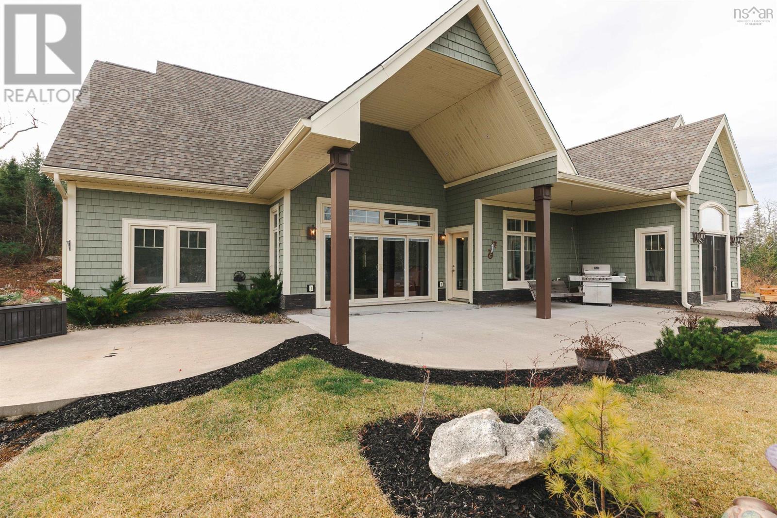 Property 25 of 49 of 129 Champagne Lane