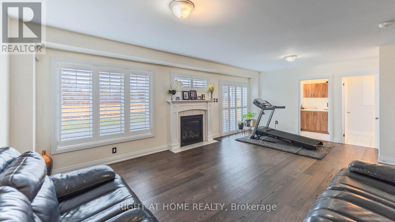 707 AUDLEY ROAD S - 16